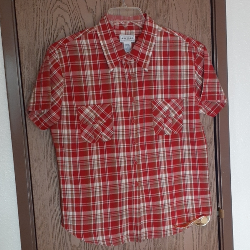 Juniors button up tee